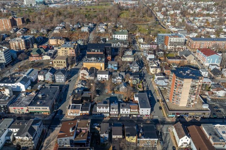 Photo de la propriété: 101 Portland Street NS B2Y 1H7