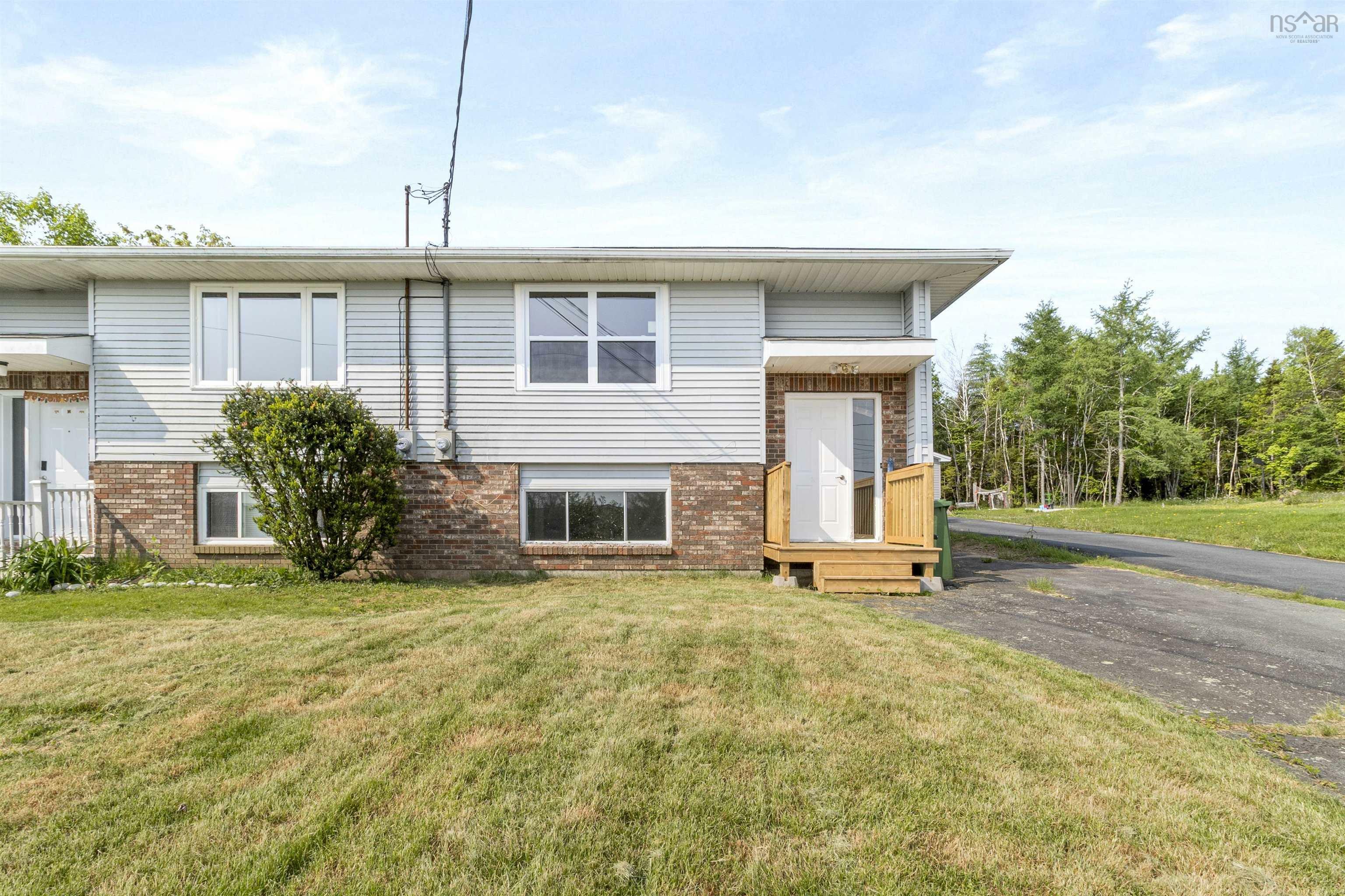 32 Stratford Drive  Cole Harbour NS B2V 2M7 photo