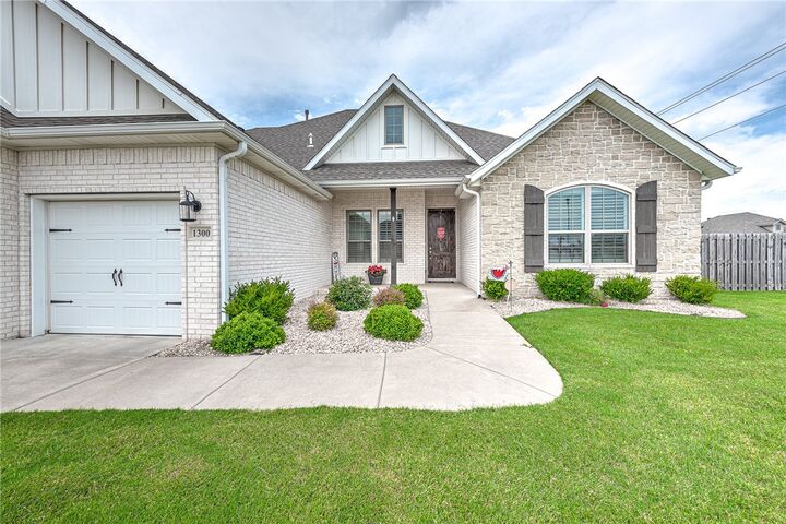 1300 Eureka Road  Centerton AR 72719 photo
