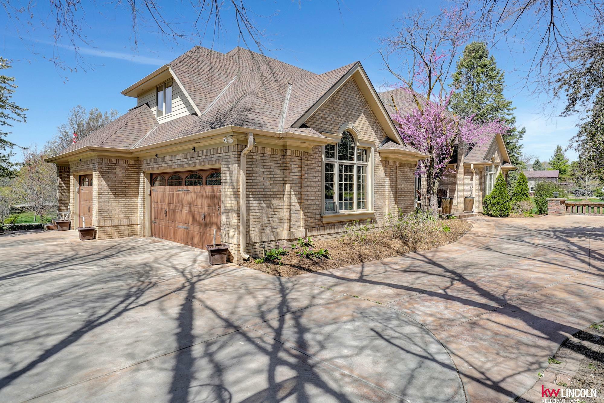 Property Photo:  5100 Bridle Lane  NE 68516 