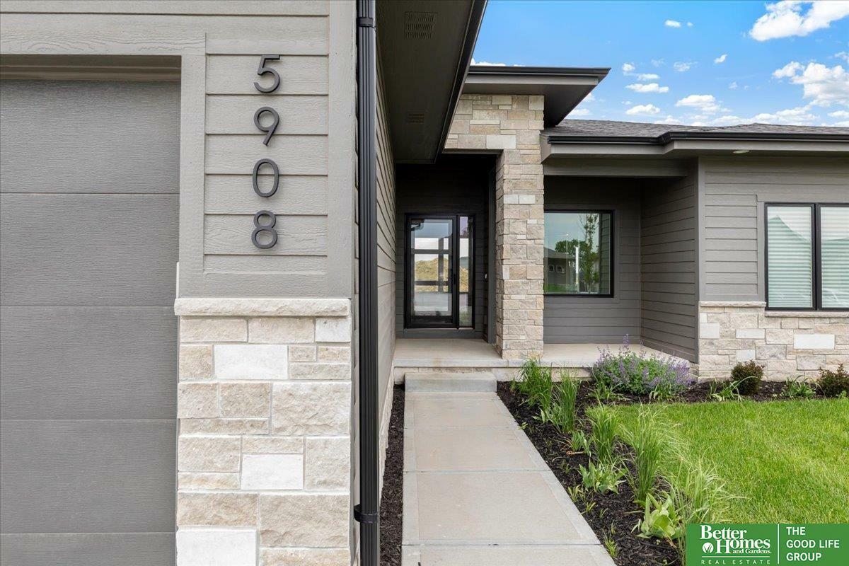 Property Photo: 5908 N 209th Street NE 68022