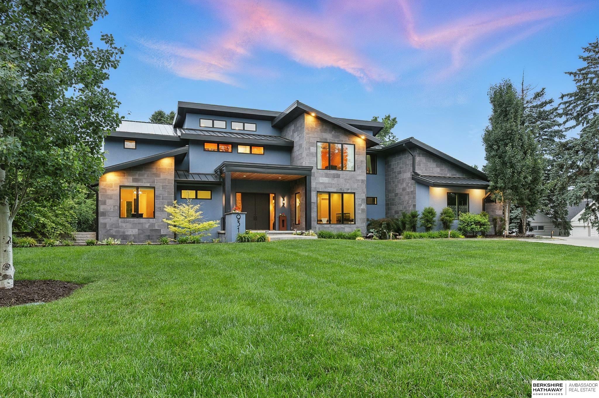 Property Photo: 9313 Davenport Street NE 68114