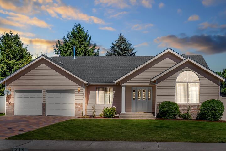 214 SW Meadow Lakes Drive  Prineville OR 97754 photo