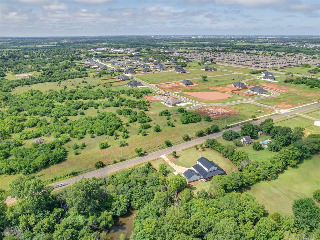 Property Photo: 4901 SE 34th Street OK 73165