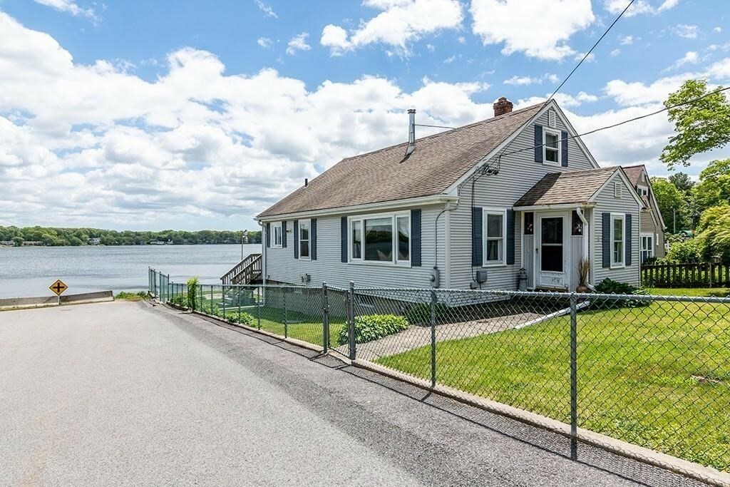 Property Photo: 4 Lake Ave RI 02878