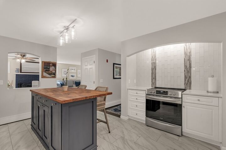 Property Photo:  82 Pine St  MA 02766 