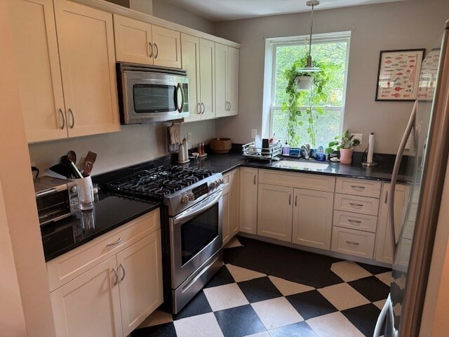 Property Photo: 140 Beaconsfield 6 MA 02445