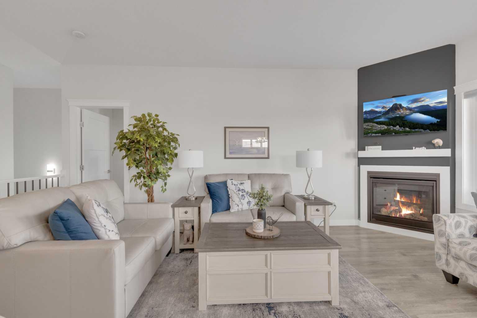 Property Photo:  16 Vanson Close  AB T4S 0M3 