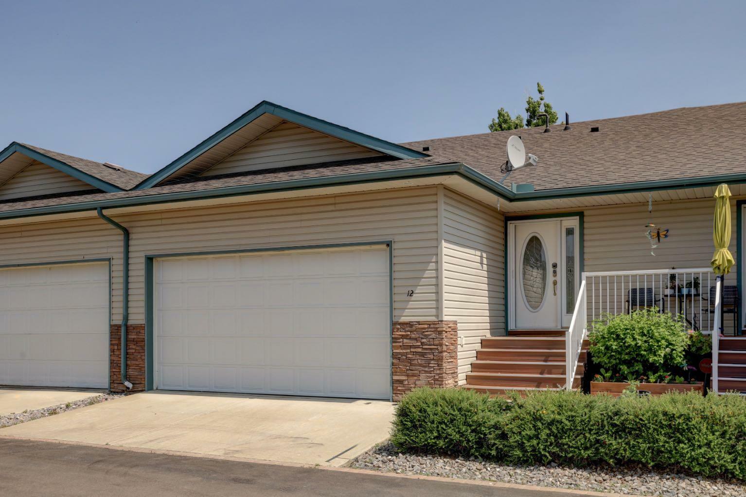 Property Photo: 12 Garden Way AB T0J 0Y5