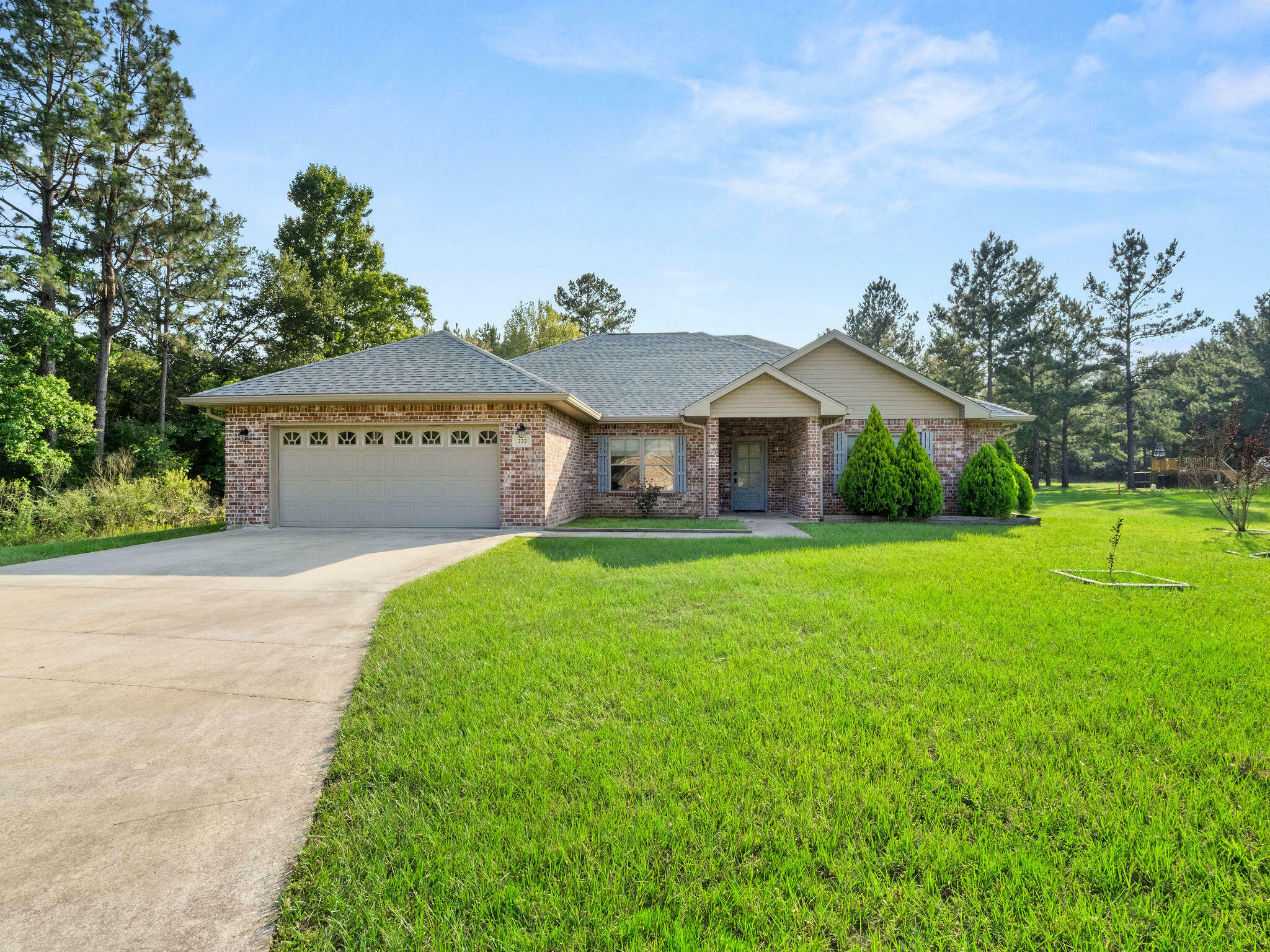 222 Aidan  Leesville LA 71446 photo