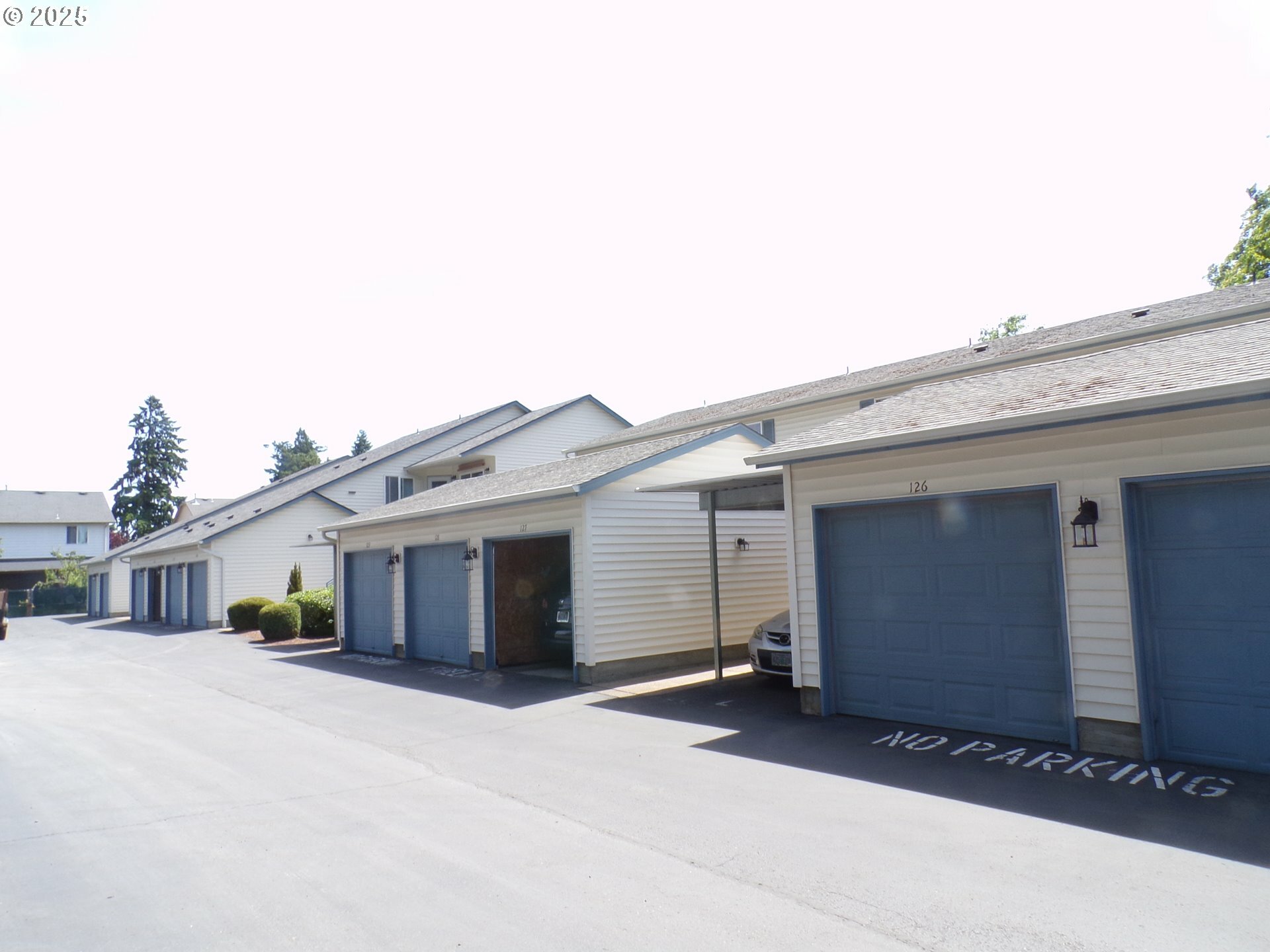 Property Photo: 4792 Lancaster Dr NE OR 97305