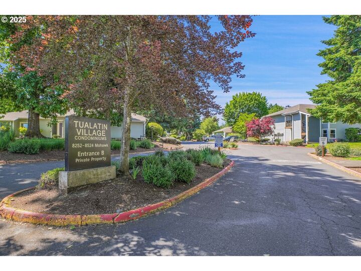 Property Photo:  8458 SW Mohawk St  OR 97062 