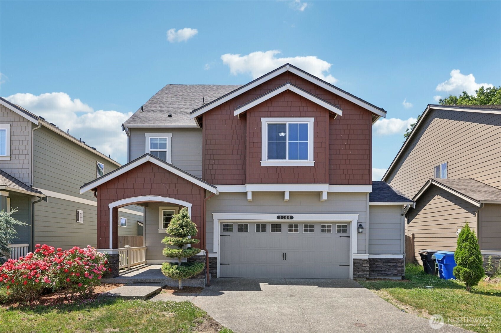 Property Photo: 1006 32nd Street NW WA 98371