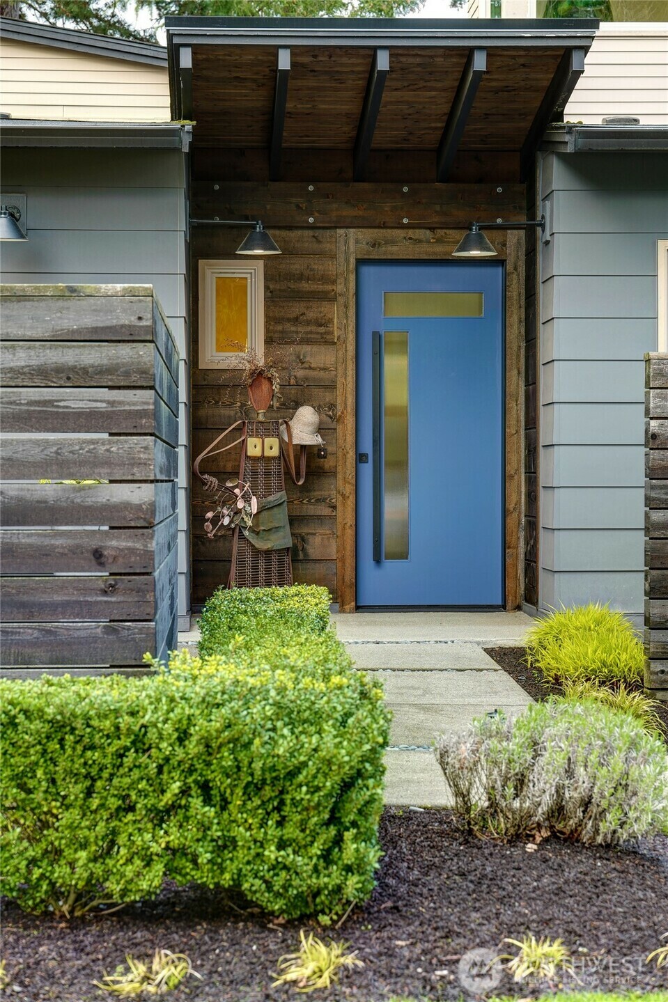 Property Photo: 11116 SE 4th Street WA 98004