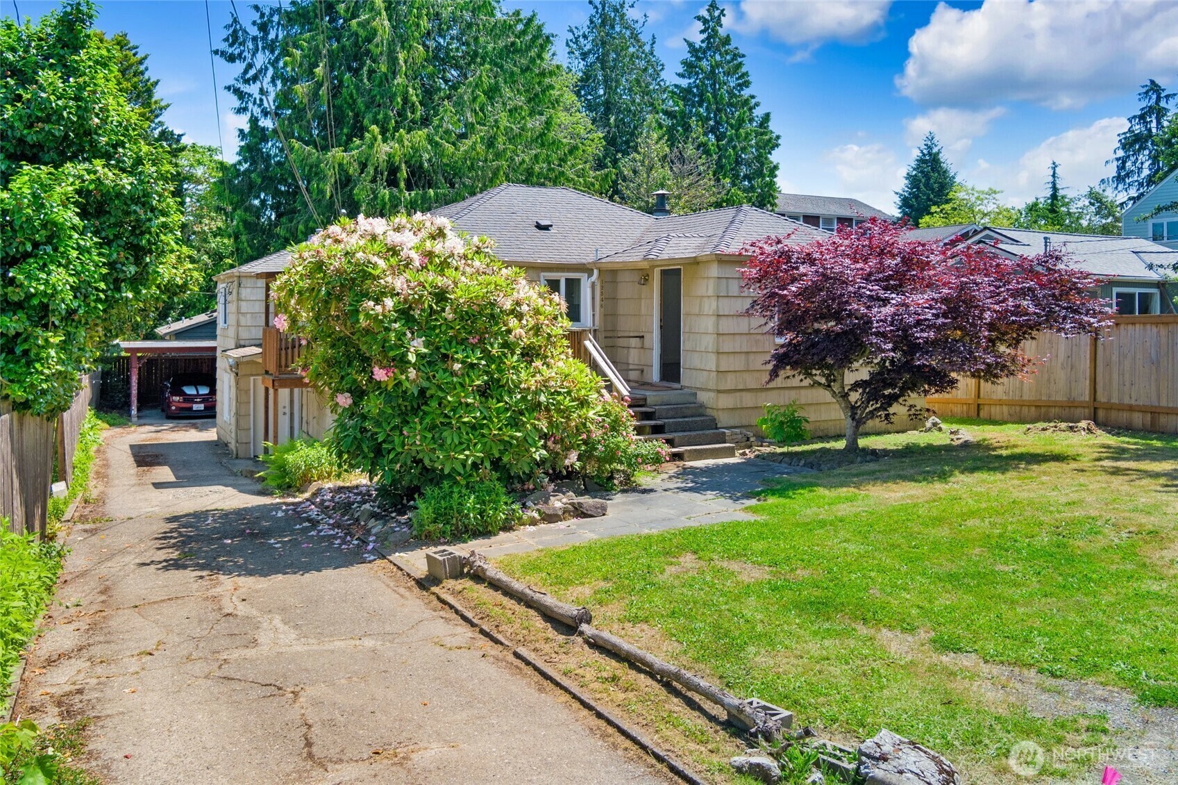 12546  17th Avenue NE  Seattle WA 98125 photo