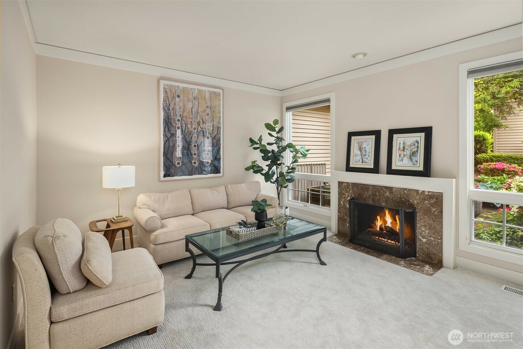 Property Photo:  1732  Bellevue Way NE  WA 98004 