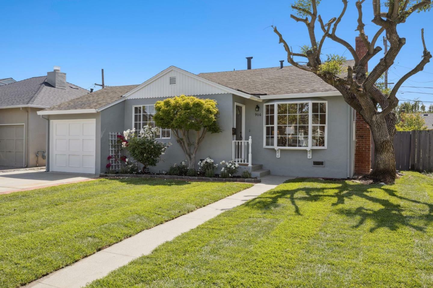 Property Photo:  906 Sunnybrae Boulevard  CA 94402 