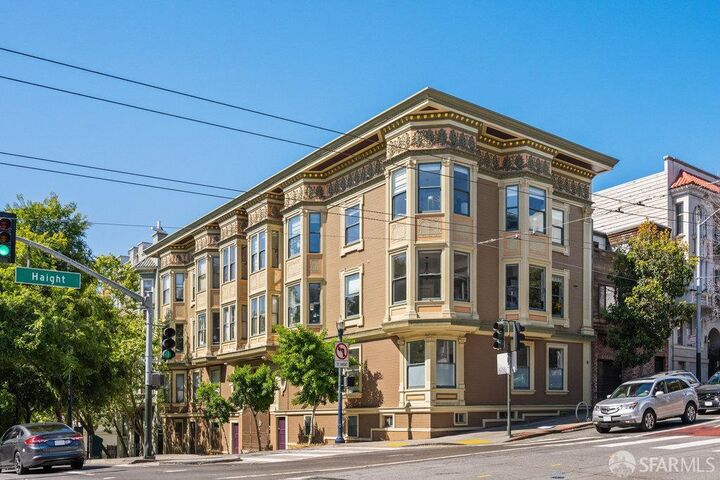 Property Photo: 59 Octavia Street CA 94102