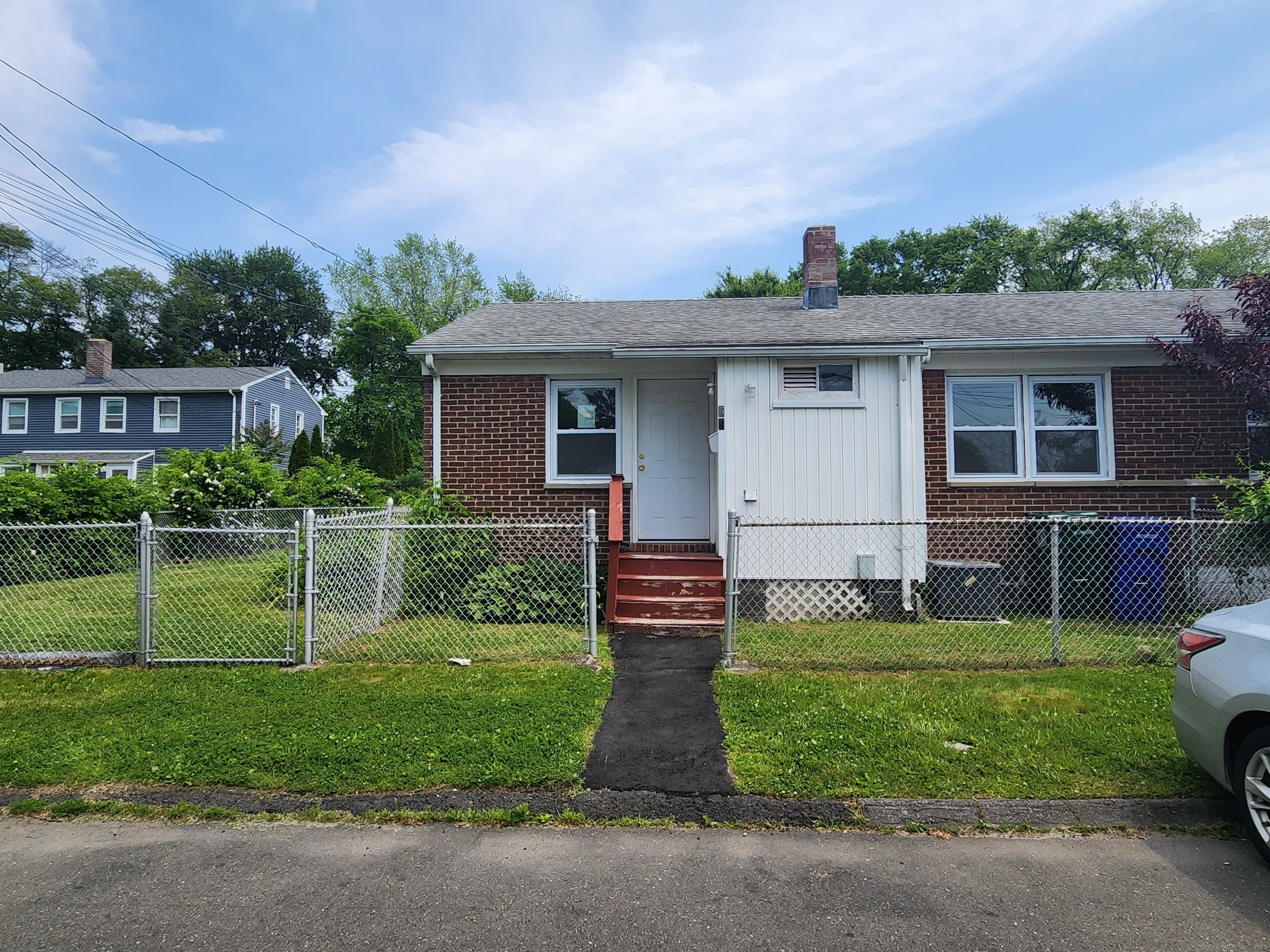 Property Photo:  55 Fisher Court  CT 06614 