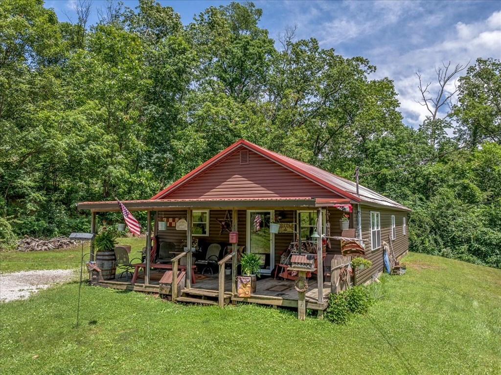 Property Photo:  100 Camelin Hill Road  OH 45601 