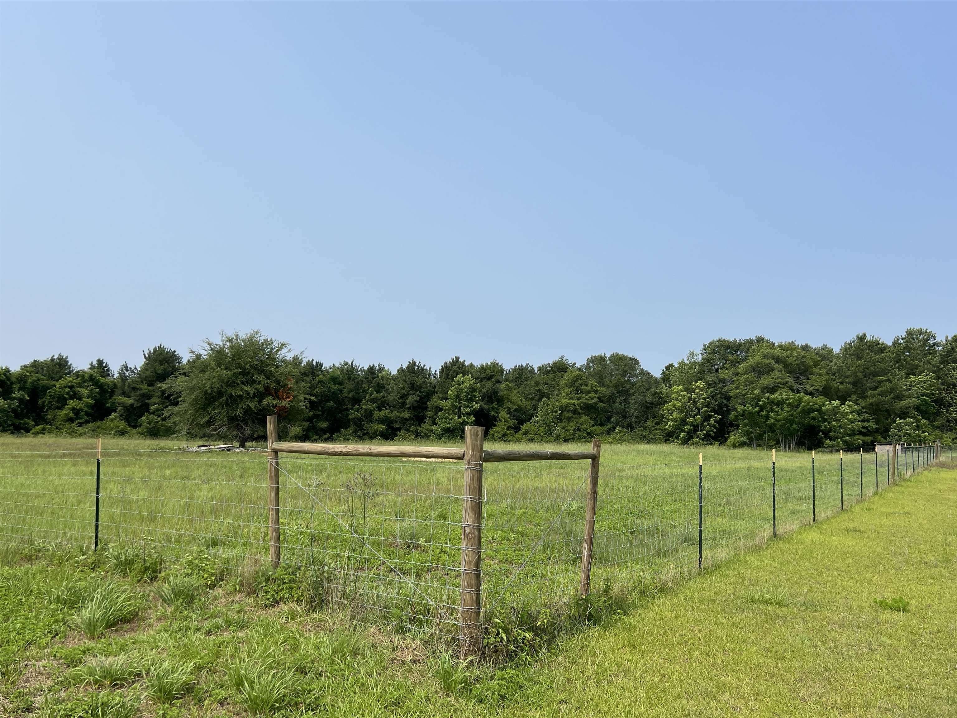 Property Photo: 0200 Shade Farm Road FL 32351
