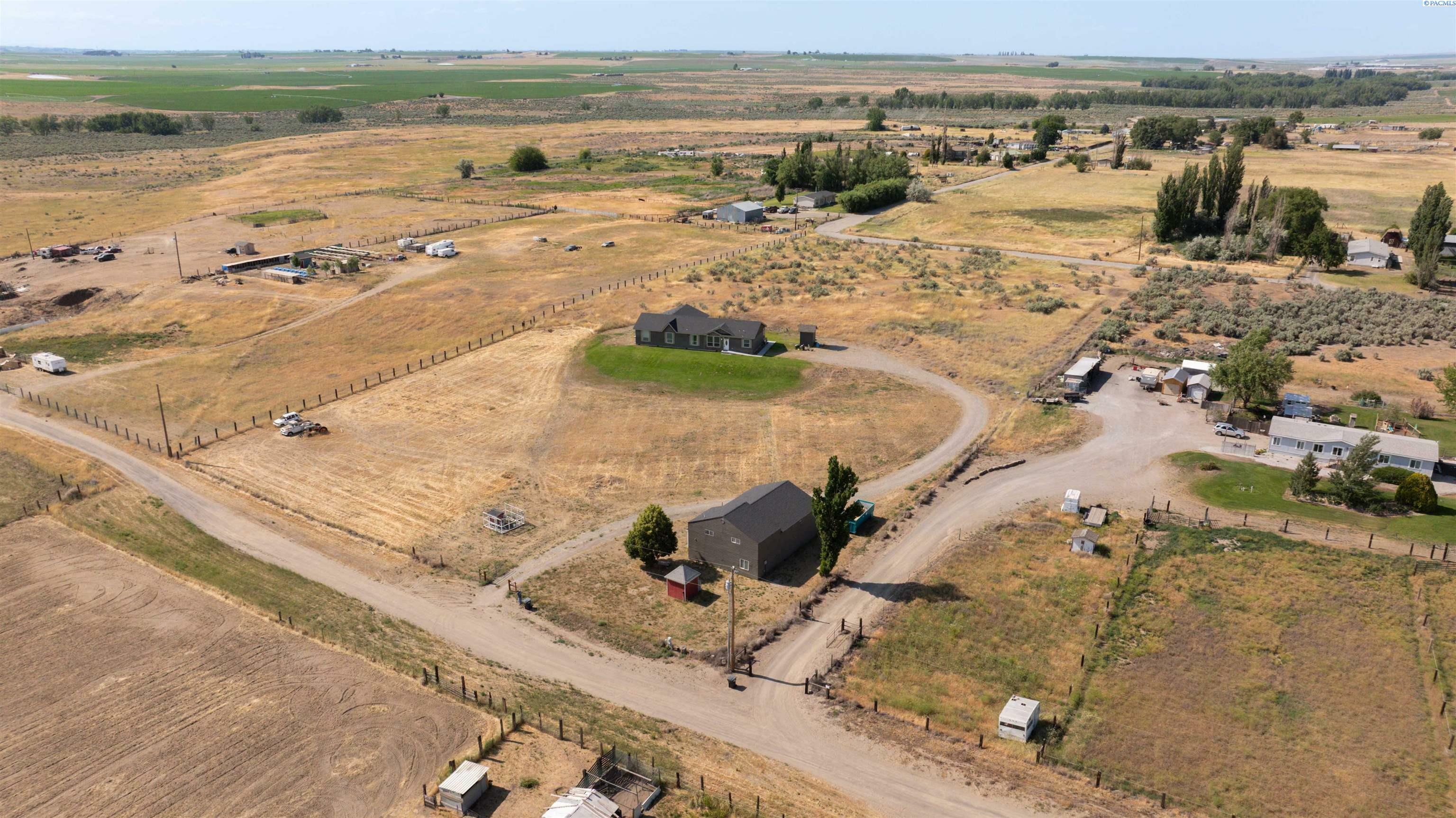 Property Photo:  310 Tree Farm Road  WA 99301 