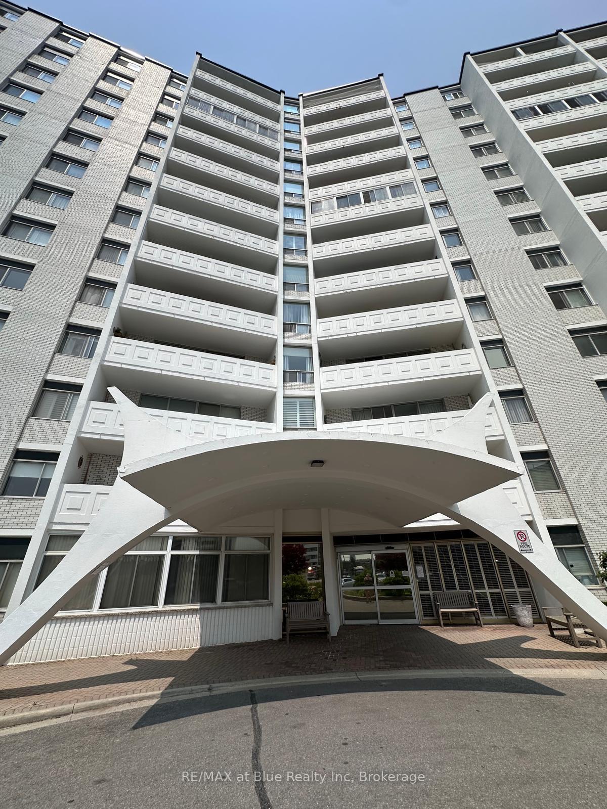 Property Photo: 15 Towering Heights Boulevard 502 ON L2T 3G7