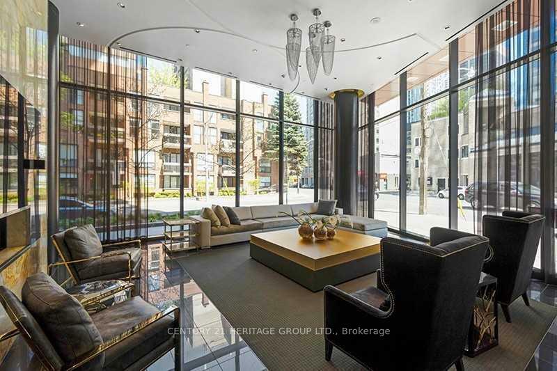 Property Photo:  32 Davenport Road 2508  ON M5R 1J8 