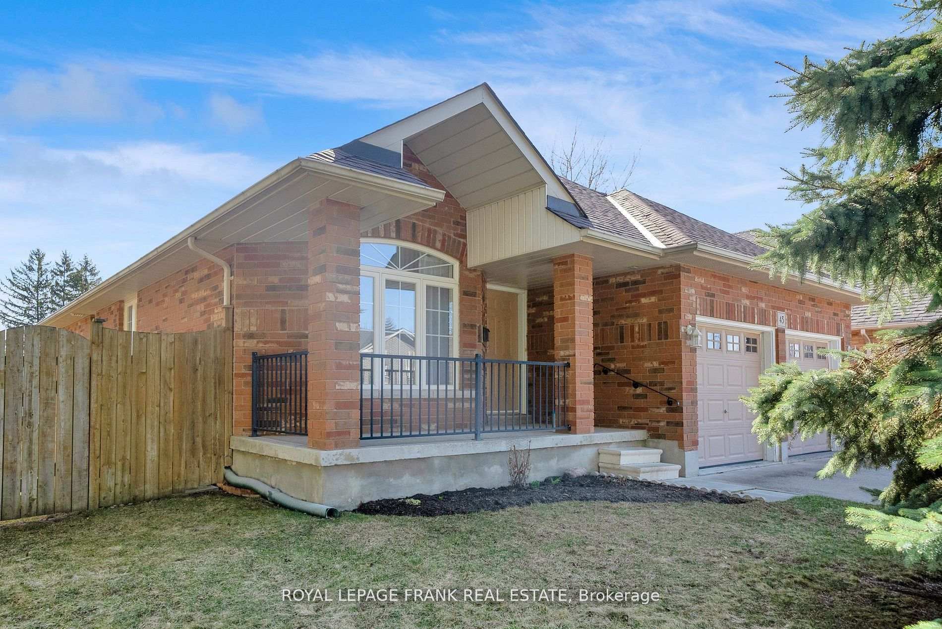 Property Photo: 45 Valleycrest Drive ON L1E 1H8