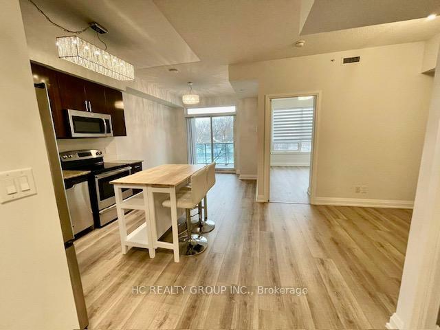 Property Photo:  7167 Yonge Street 209  ON L3T 0E1 