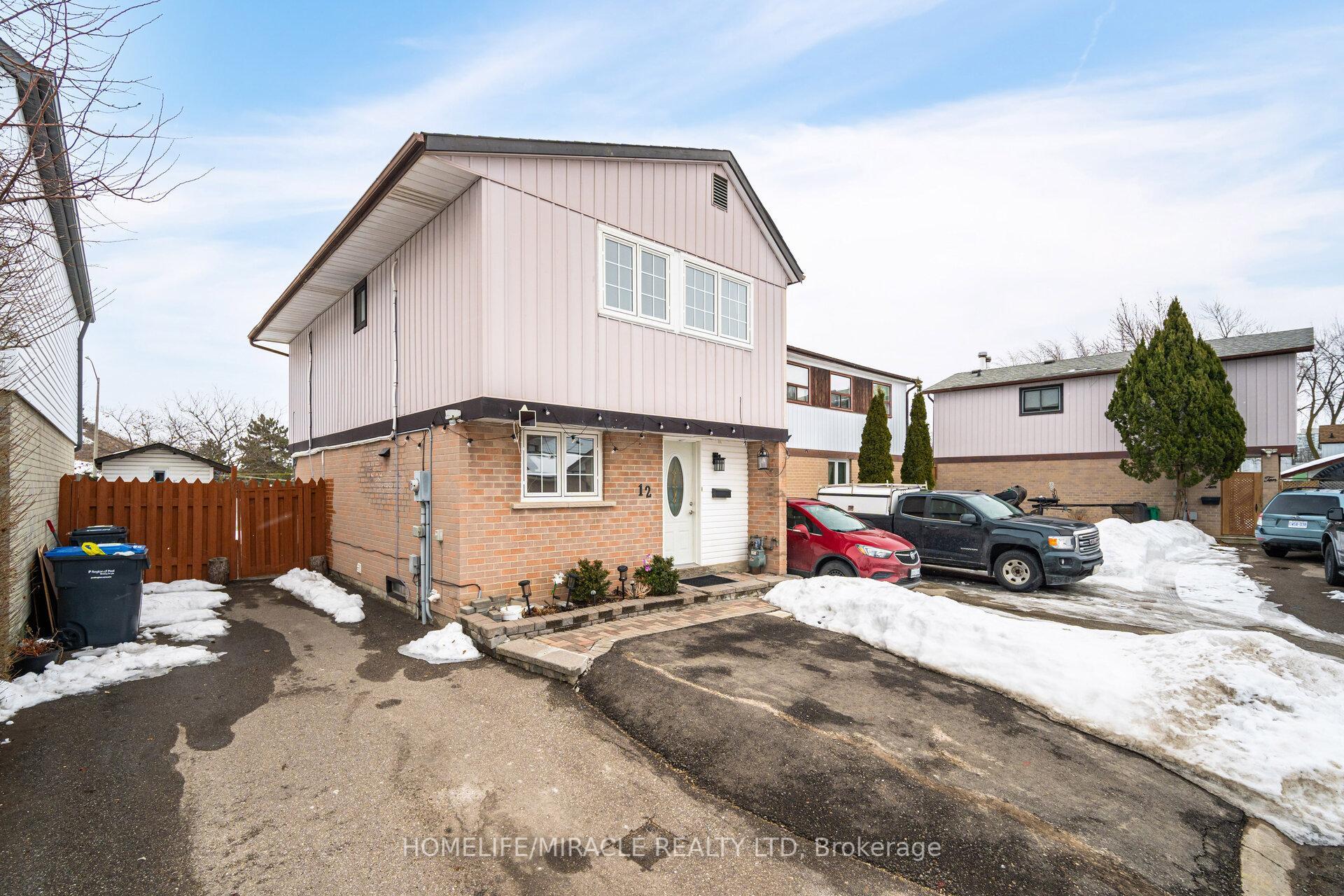 Property Photo:  12 Huckleberry Square  ON L6S 1Y2 