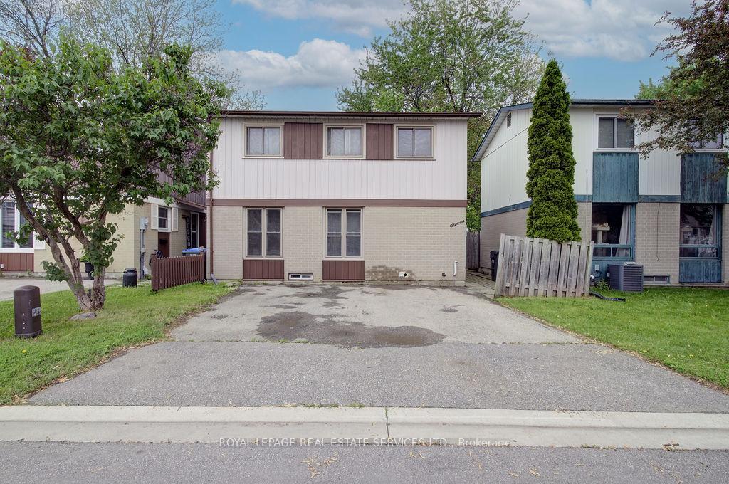 Property Photo: 11 Jacobs Square ON L6S 2M5