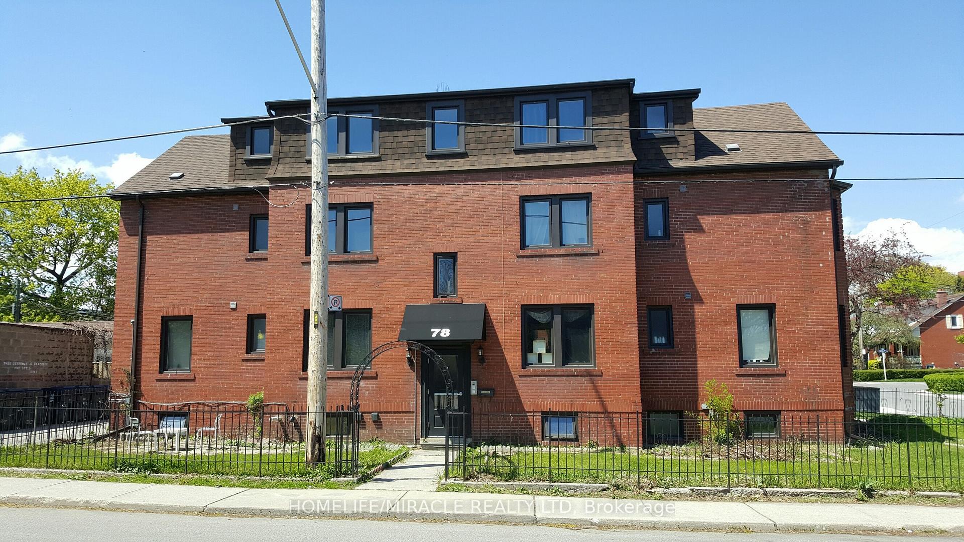 Property Photo: 78 Fifth Street Unit 1 ON M8V 2Z3