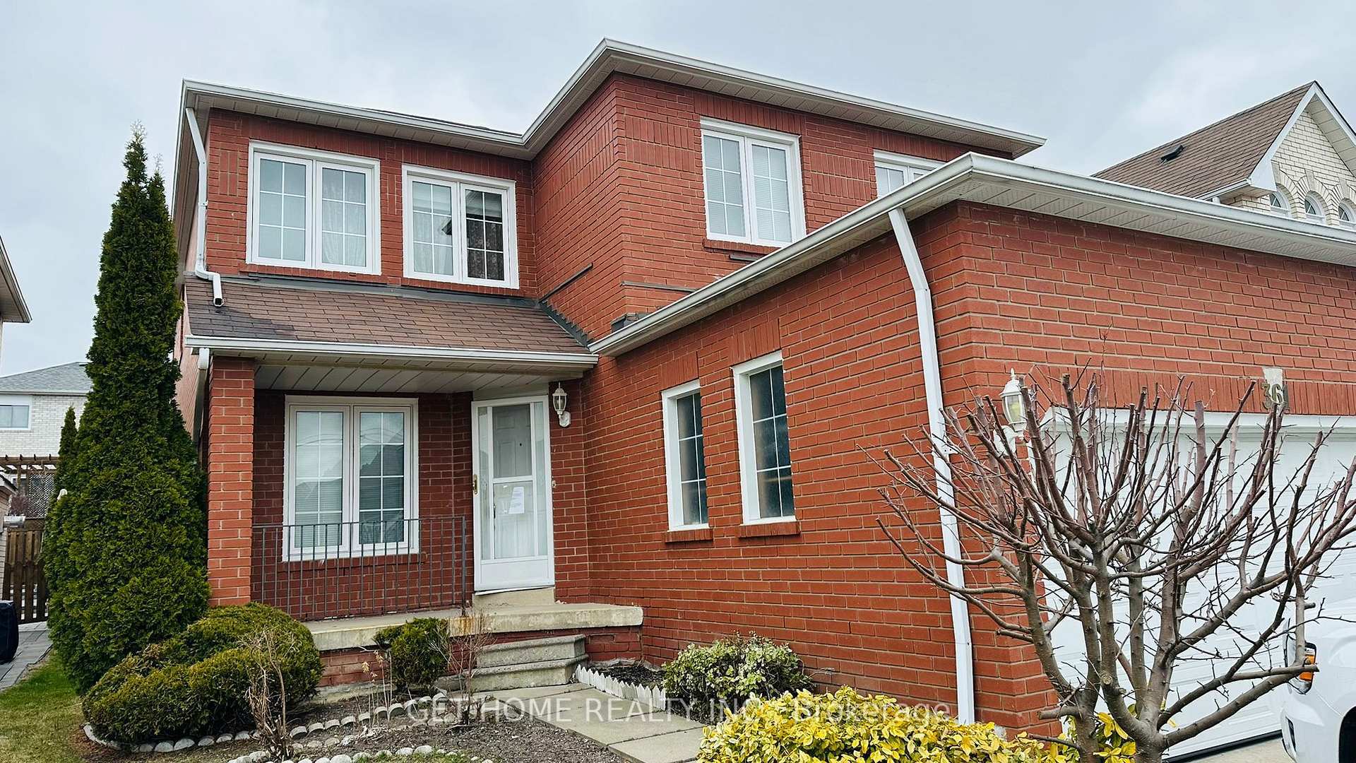 Property Photo:  361 Old Harwood Avenue  ON L1Z 1K2 