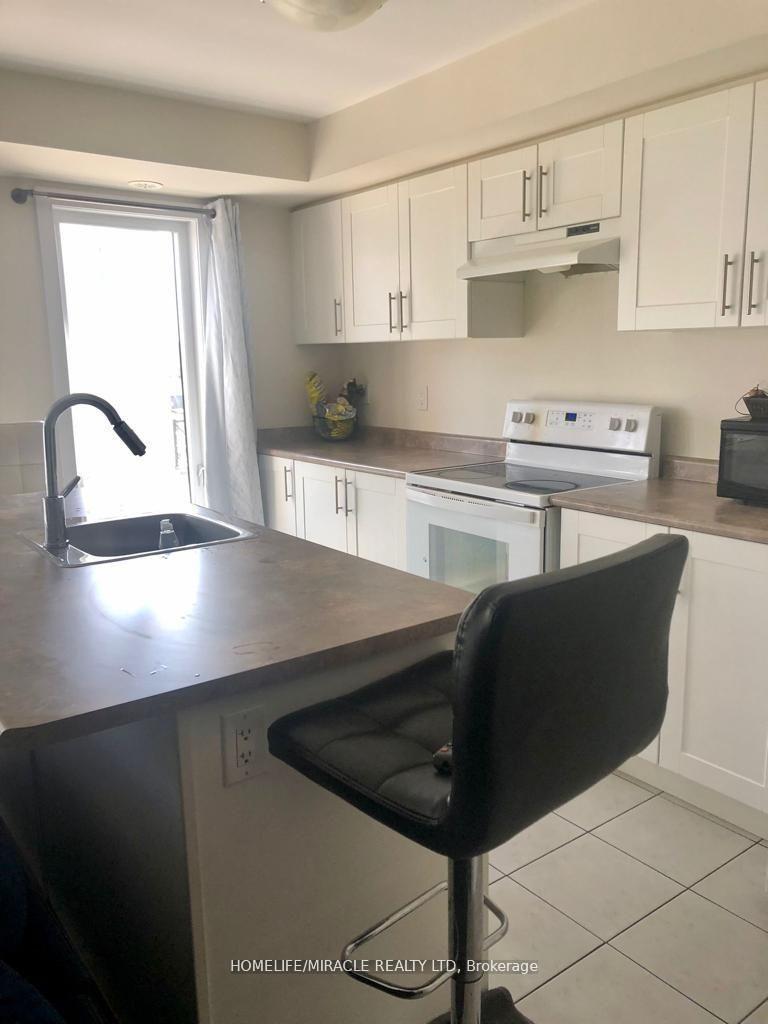 Property Photo: 30 Westmeath Lane 2526 ON L6B 1N5