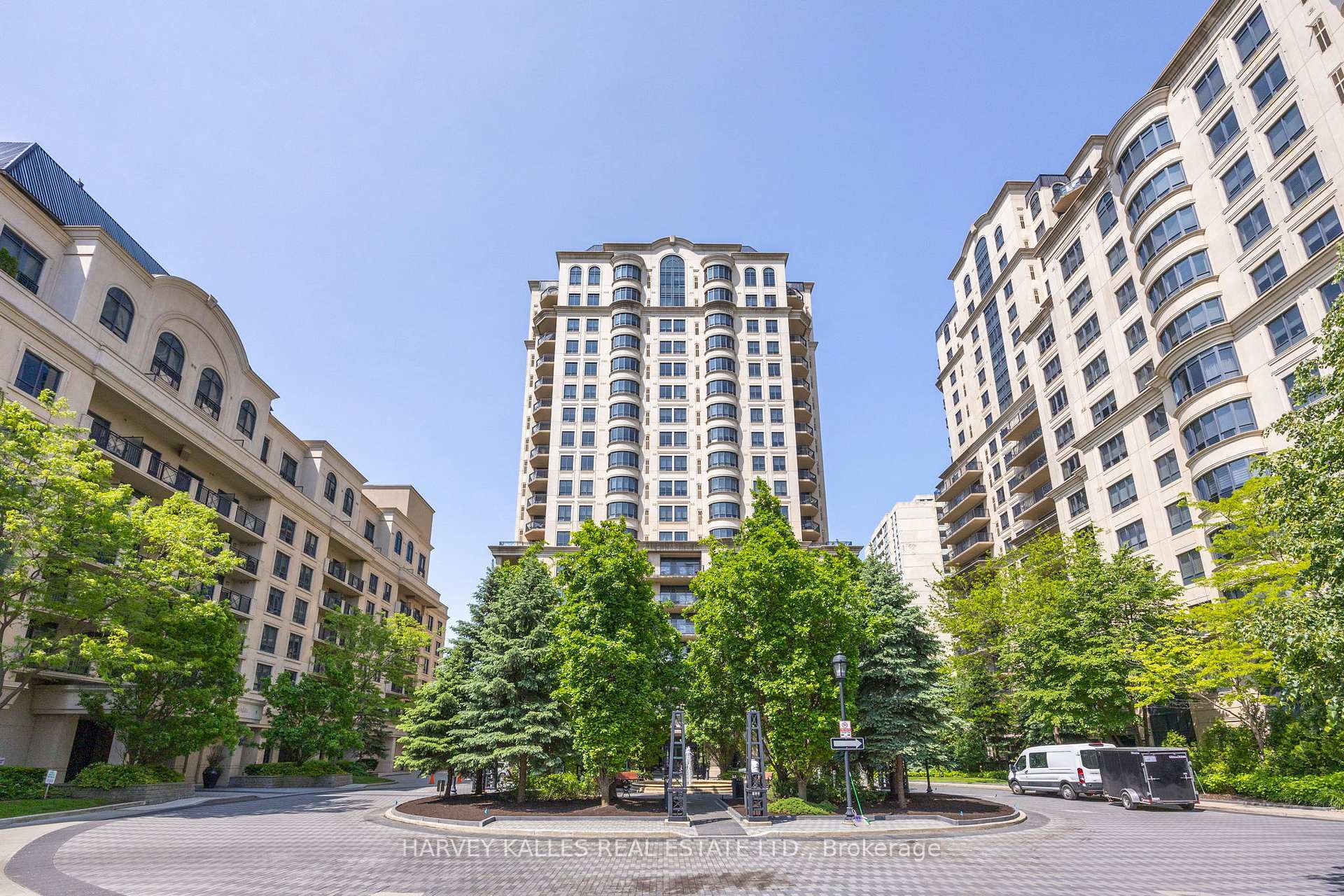 Property Photo: 660 Sheppard Avenue E 1602B ON M2K 3E5