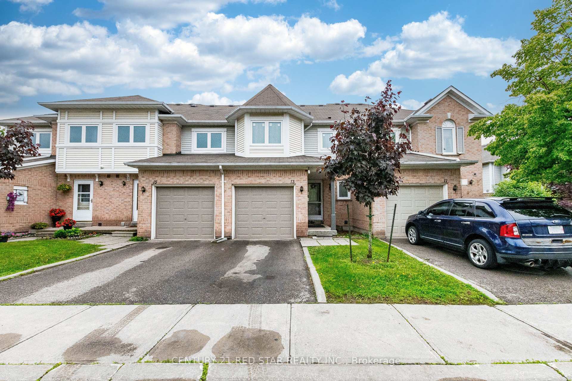 Photo de la propriété:  13 Wickstead Court  ON L6R 1N8 