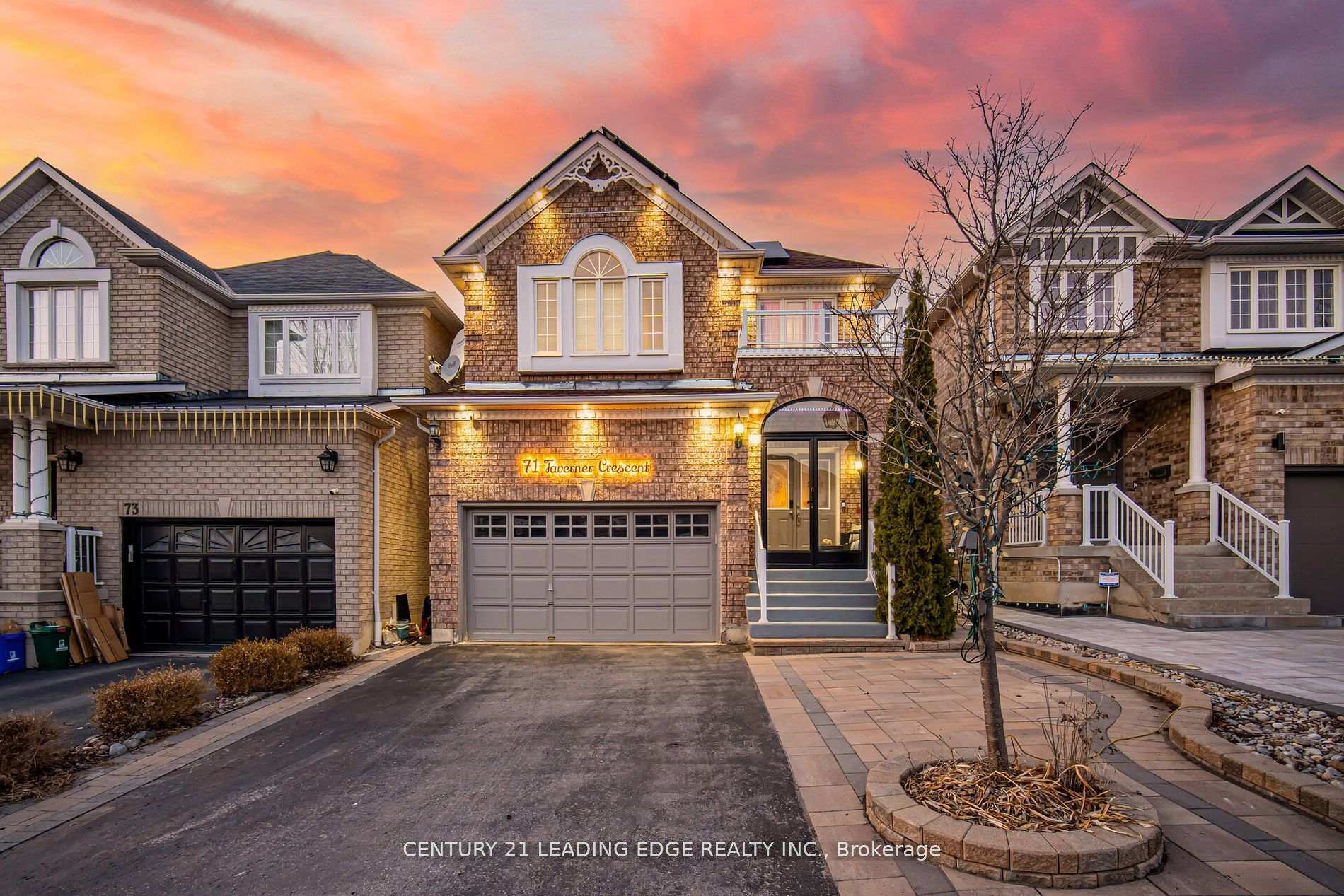 Photo de la propriété:  71 Taverner Crescent N  ON L1T 0K1 
