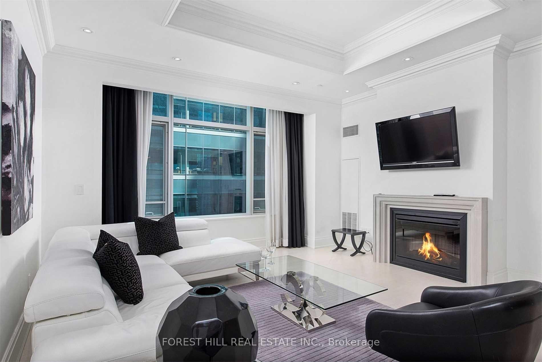 Property Photo:  311 Bay Street 4202  ON M5H 4G5 