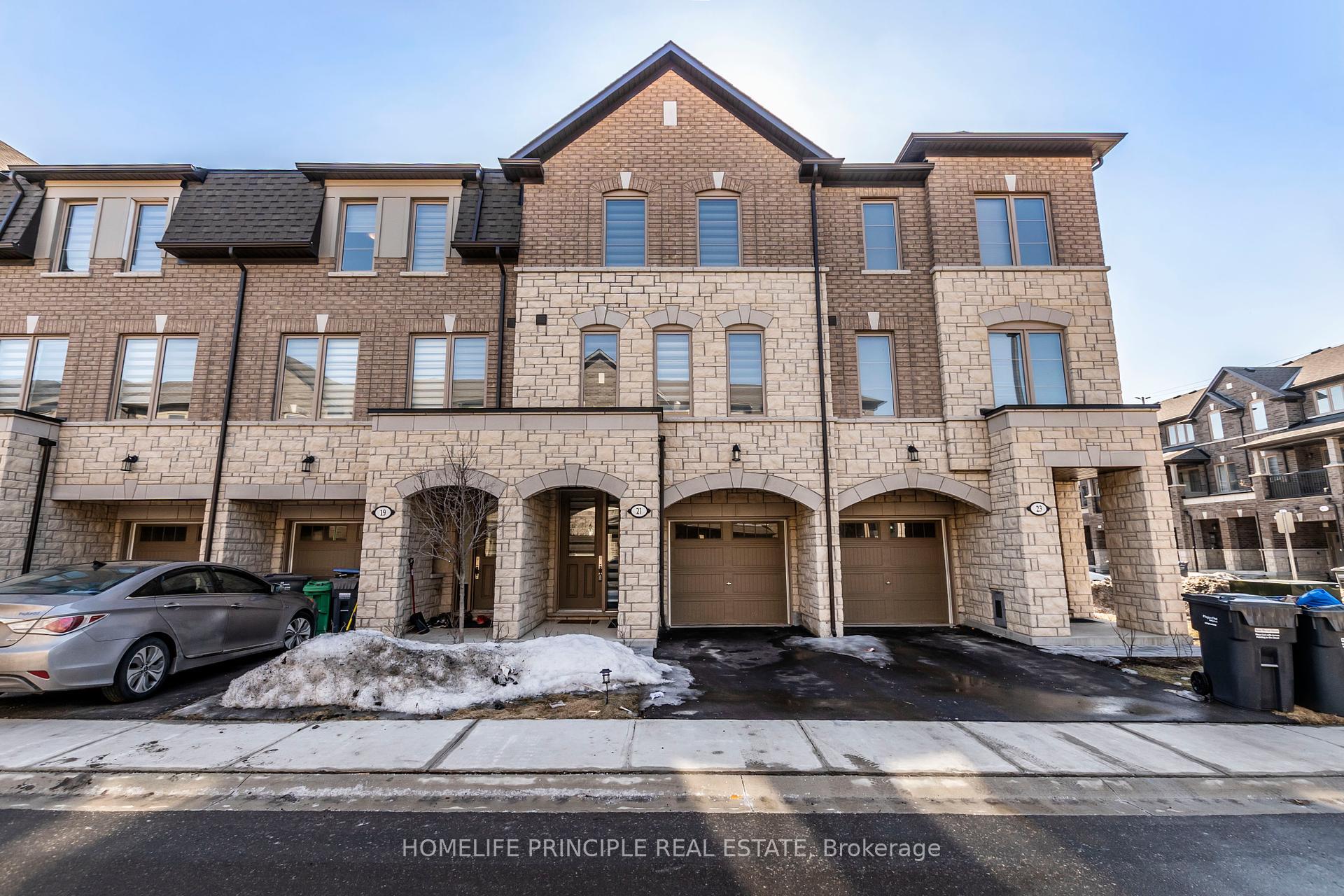 Property Photo: 21 Arcola Street ON L6P 4N7