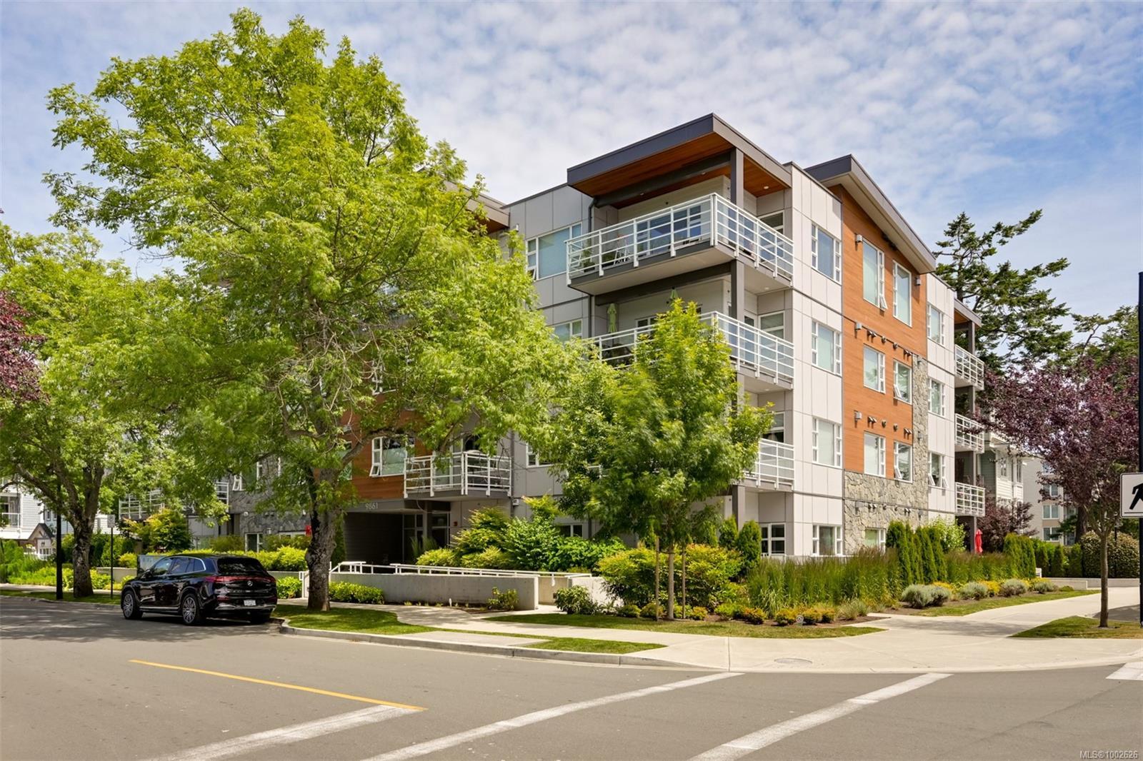 Property Photo: 9861 Third St 204 BC V8L 3A8