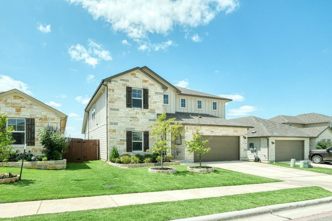 Property Photo: 636 Wild Spur Lane TX 78642