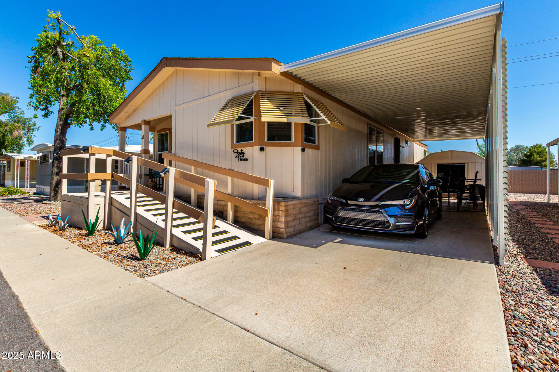 Property Photo: 16225 N 29th Street 43 AZ 85032