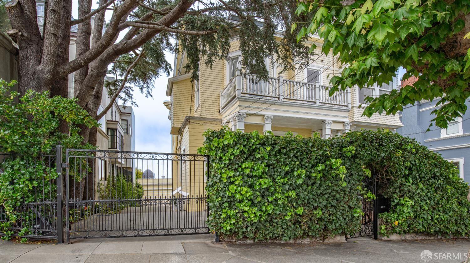 Property Photo: 2546 Jackson Street CA 94115