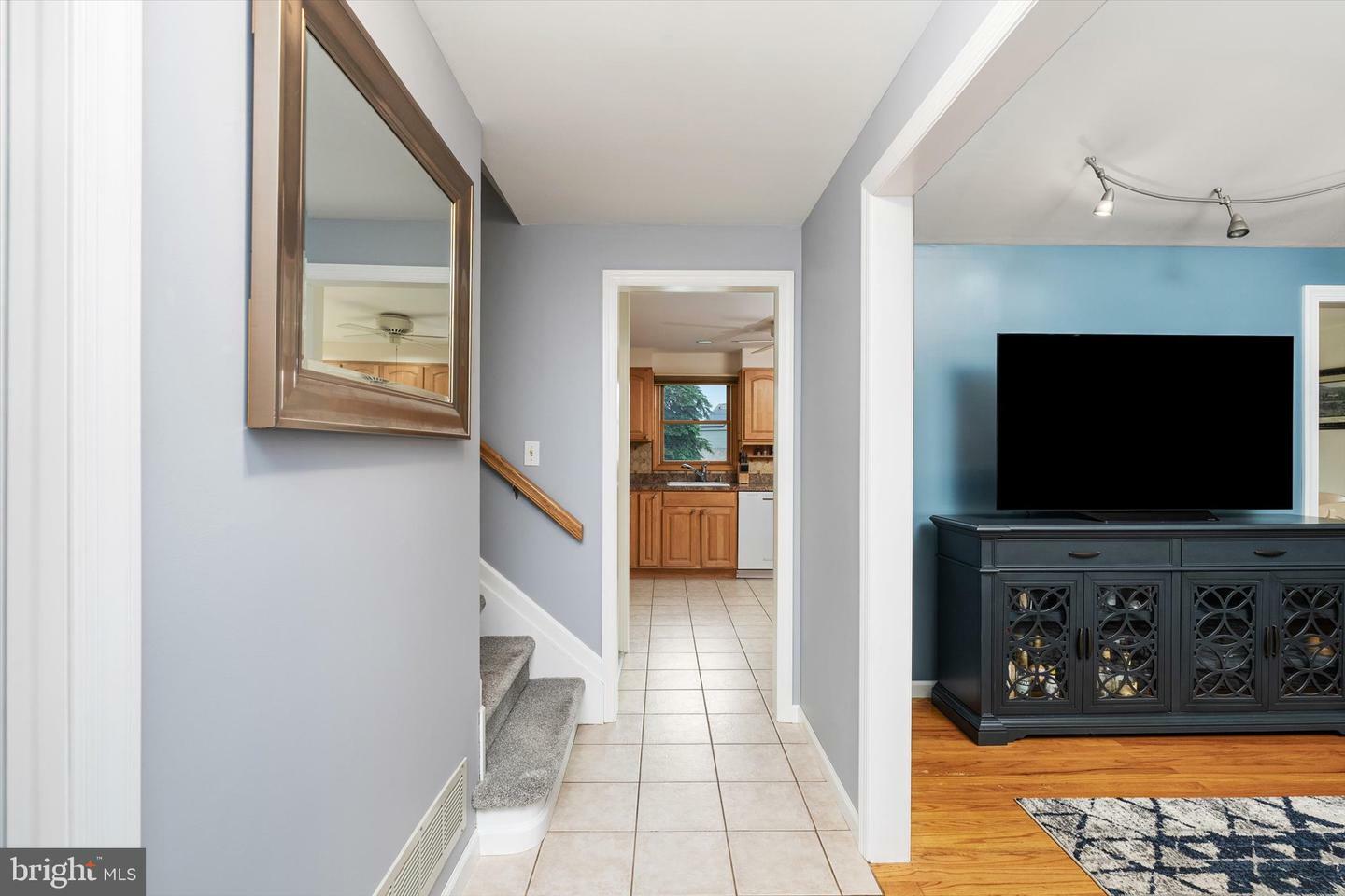 Property Photo:  100 Hempstead Road  NJ 08610 