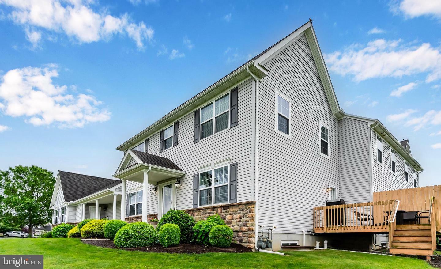 Property Photo: 1900 Preserve Lane PA 17078