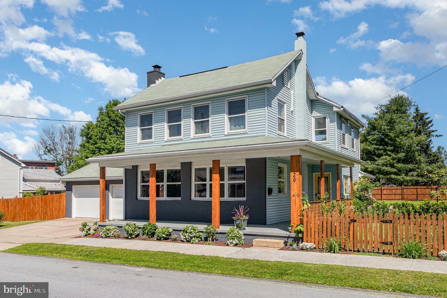 Property Photo: 29 W Main Street PA 17033