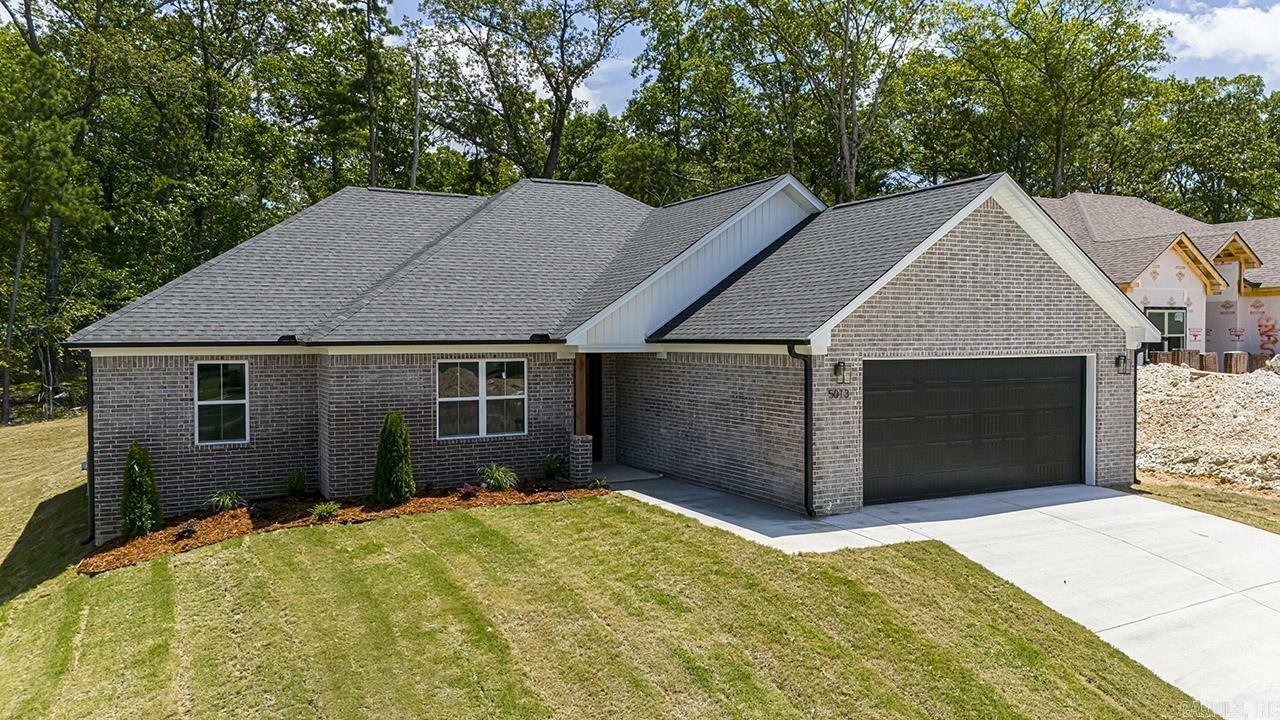 Property Photo: 5013 Springwood Circle AR 72022