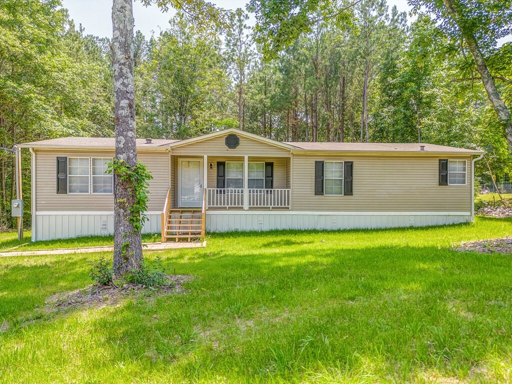 Property Photo: 1243 Derby Drive GA 30710