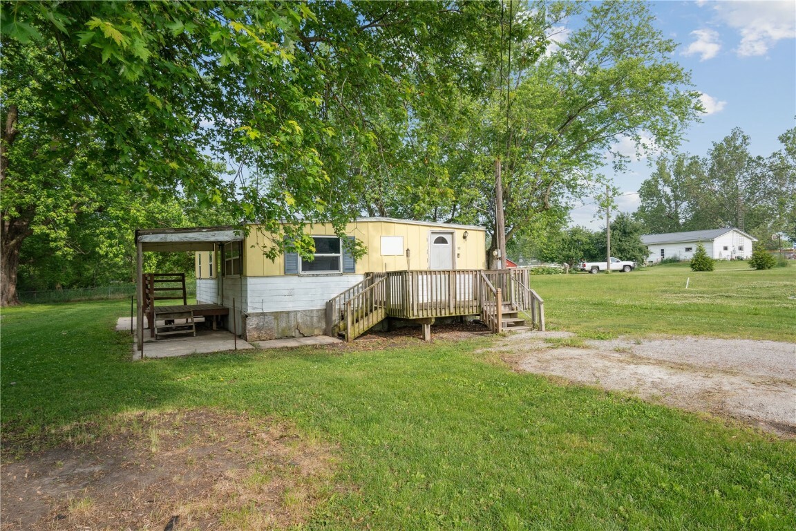 Property Photo: 101 N High Avenue IA 52322